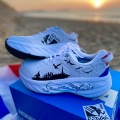 Hoka-Redge35